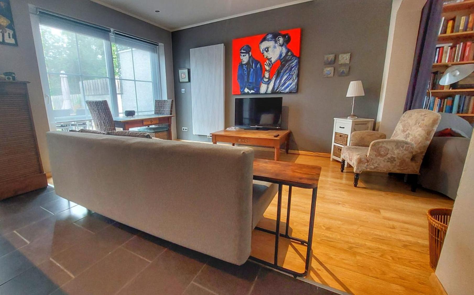 The White Door Apartment Aalst Bagian luar foto